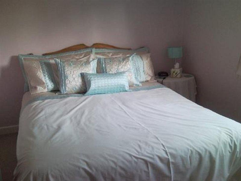 スタンステッド・マウントフィーチェット ラッチメッド ベッド ＆ ブレックファースト Bed & Breakfast エクステリア 写真